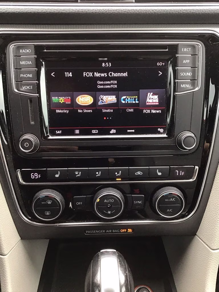 2018 Gray Volkswagen Passat FWD Sedan