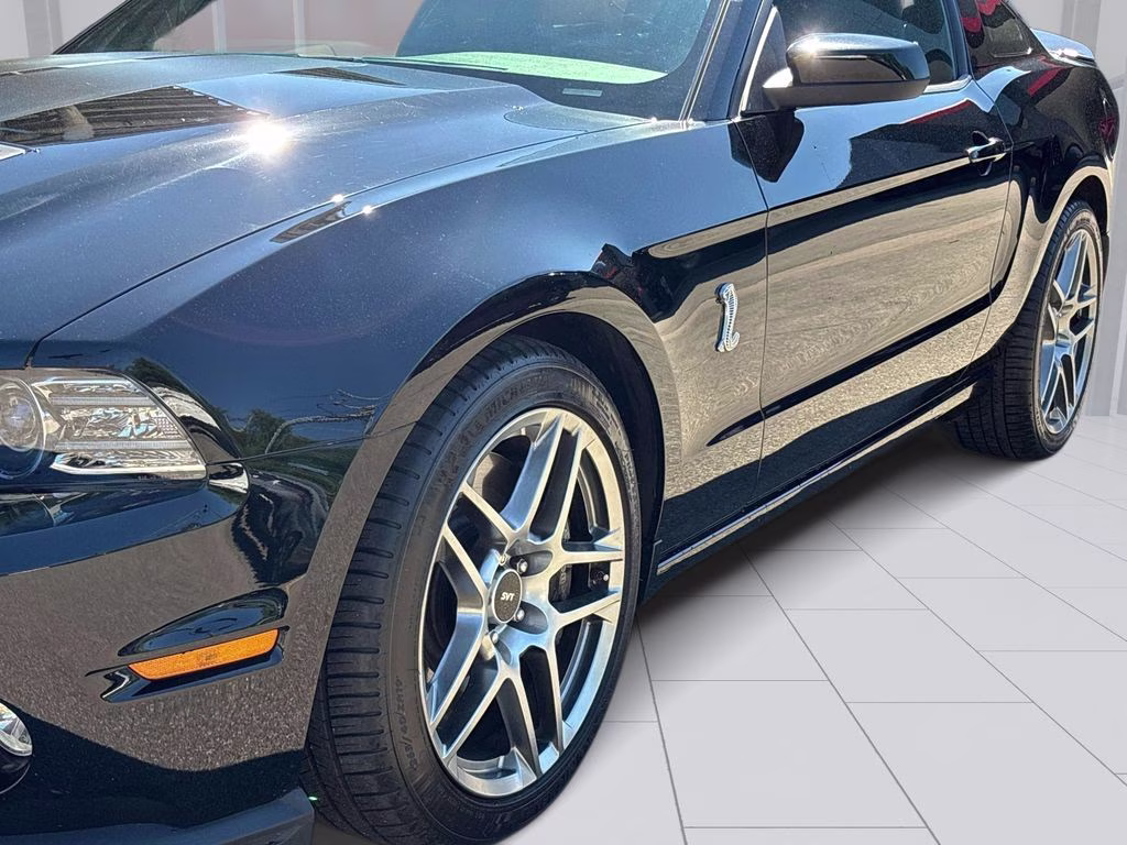 2013 Black Ford Mustang Shelby GT500 RWD Coupe