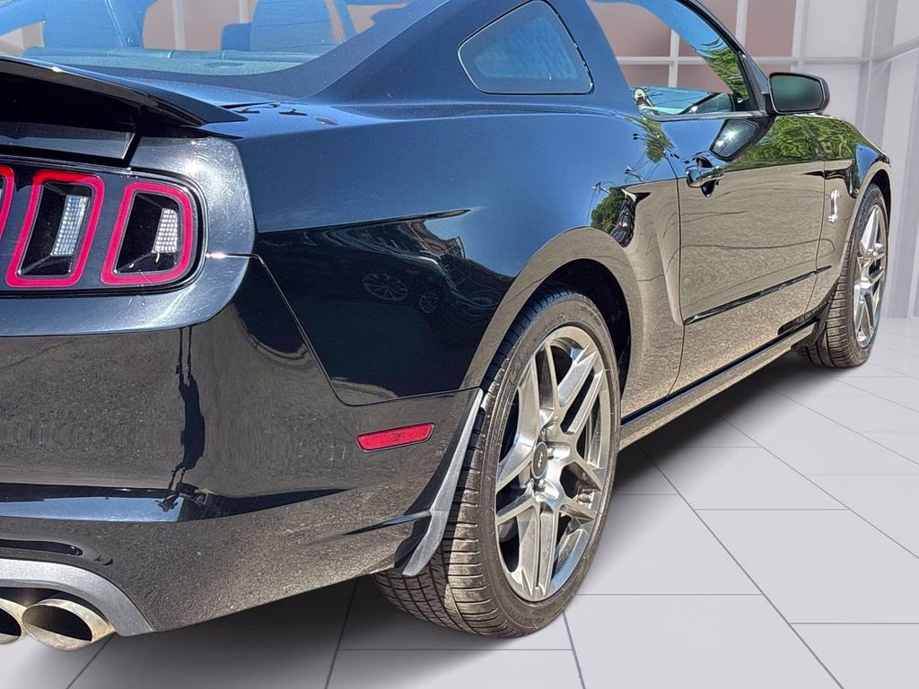 2013 Black Ford Mustang Shelby GT500 RWD Coupe