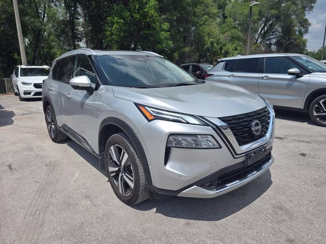 2022 Brilliant Silver Metallic Nissan Rogue Platinum FWD SUV