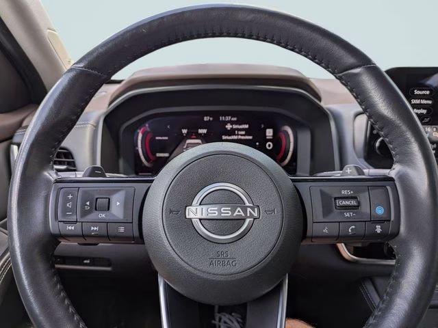 2022 Brilliant Silver Metallic Nissan Rogue Platinum FWD SUV