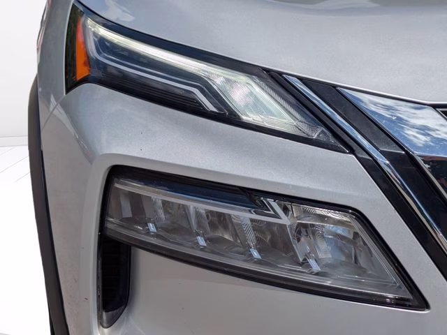 2022 Brilliant Silver Metallic Nissan Rogue Platinum FWD SUV