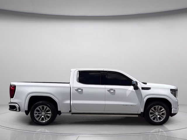 2022 Summit White GMC Sierra 1500 Denali 4X4 Truck