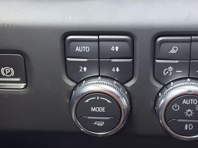 2022 Summit White GMC Sierra 1500 Denali 4X4 Truck
