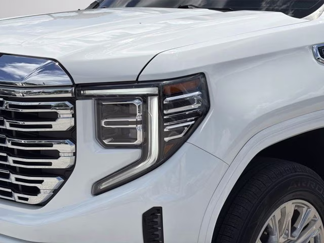 2022 Summit White GMC Sierra 1500 Denali 4X4 Truck