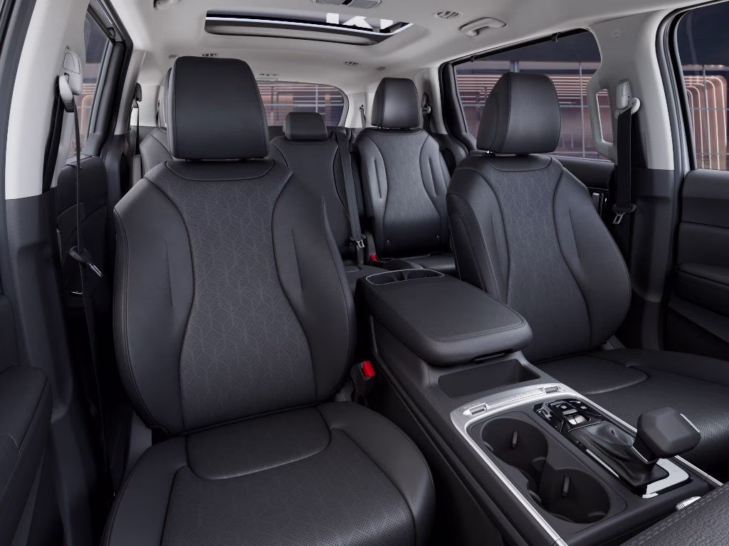 2026 Snow White Pearl Kia Carnival SX FWD Van