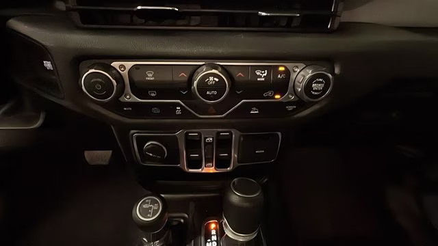 2024 Anvil Clear Coat Jeep Wrangler Sport S 4xe 4X4 SUV