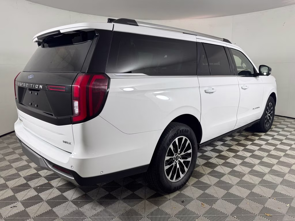 2025 Oxford White Ford Expedition Max Platinum 4X4 SUV