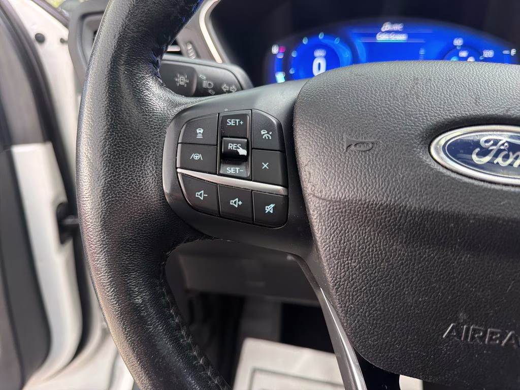2020 Star White Metallic Tri-Coat Ford Escape Hybrid Titanium FWD SUV