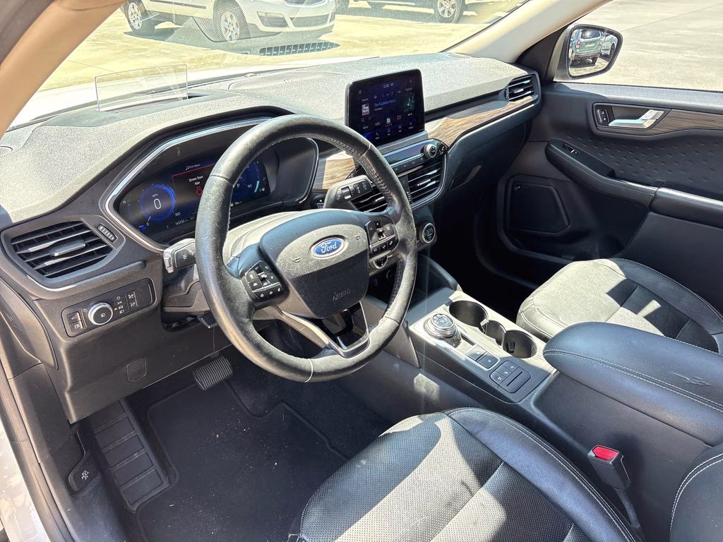 2020 Star White Metallic Tri-Coat Ford Escape Hybrid Titanium FWD SUV