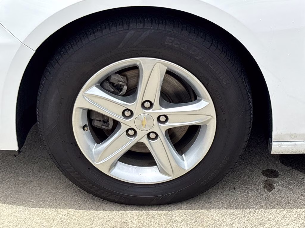 2023 Summit White Chevrolet Malibu LS FWD Sedan