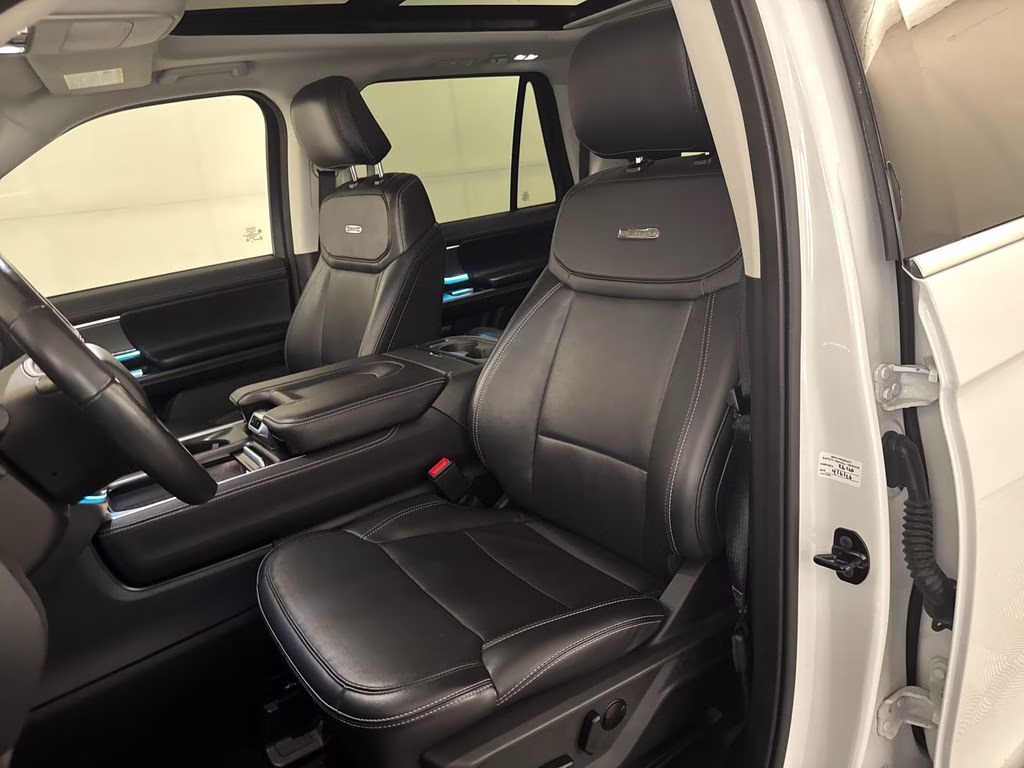 2025 Oxford White Ford Expedition Max Platinum 4X4 SUV