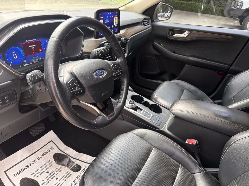 2020 Star White Metallic Tri-Coat Ford Escape Hybrid Titanium FWD SUV