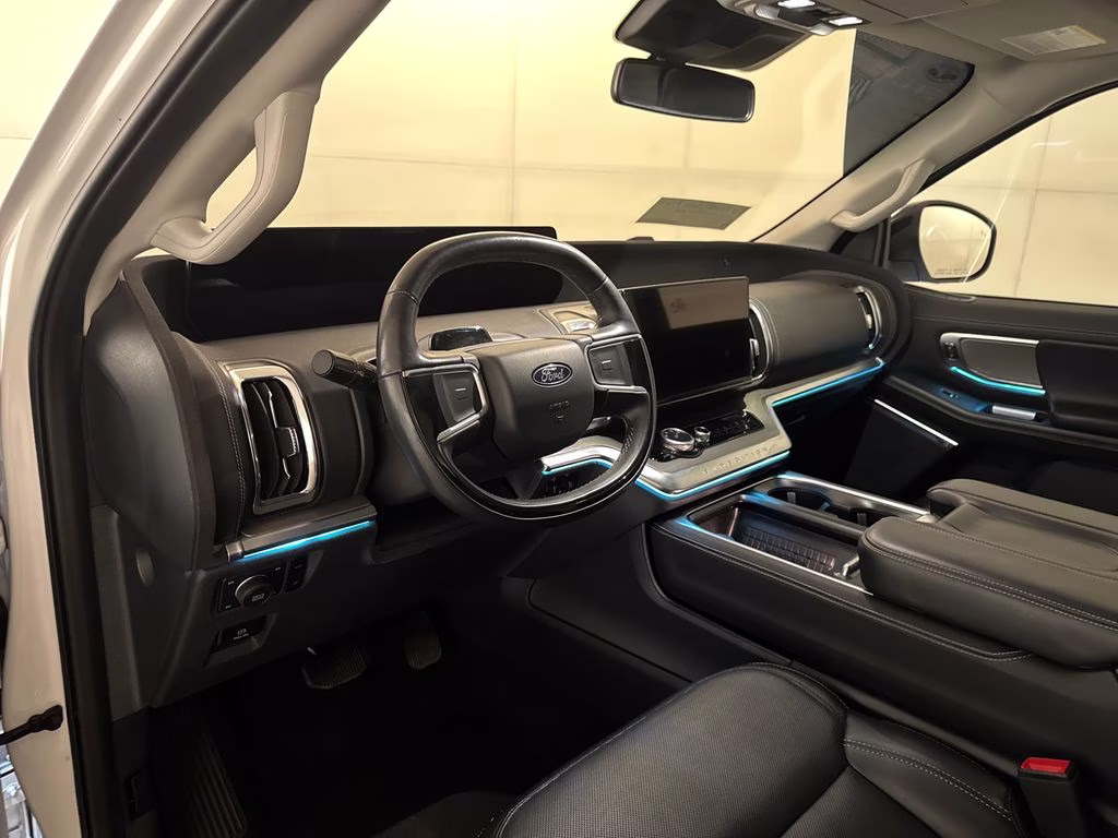 2025 Oxford White Ford Expedition Max Platinum 4X4 SUV