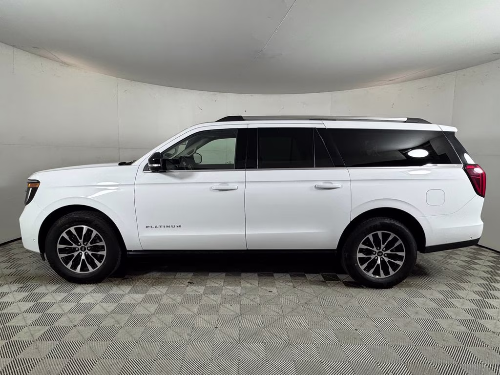 2025 Oxford White Ford Expedition Max Platinum 4X4 SUV