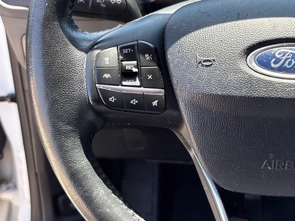 2020 Star White Metallic Tri-Coat Ford Escape Hybrid Titanium FWD SUV