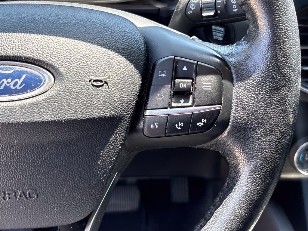 2020 Star White Metallic Tri-Coat Ford Escape Hybrid Titanium FWD SUV