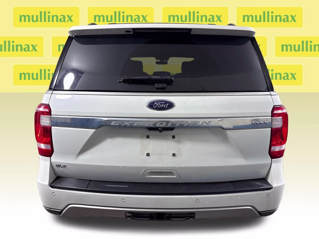 2021 White Metallic Ford Expedition Max XLT RWD SUV