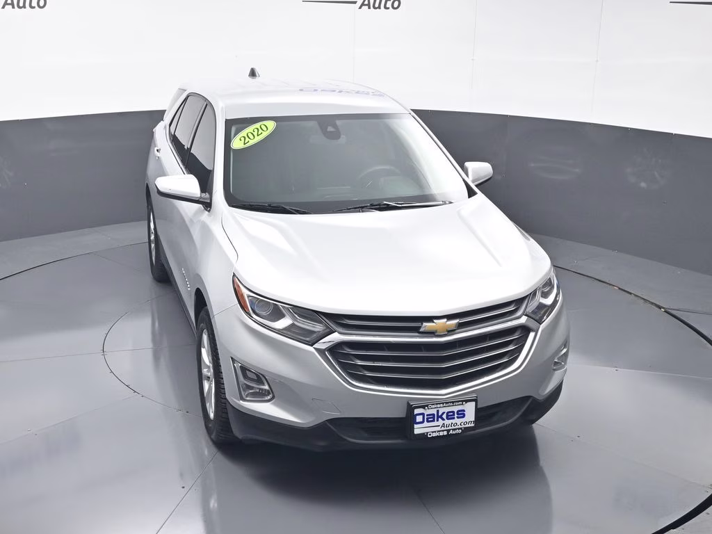2020 Silver Ice Metallic Chevrolet Equinox LT AWD SUV