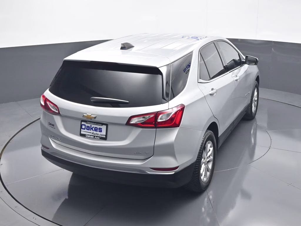 2020 Silver Ice Metallic Chevrolet Equinox LT AWD SUV