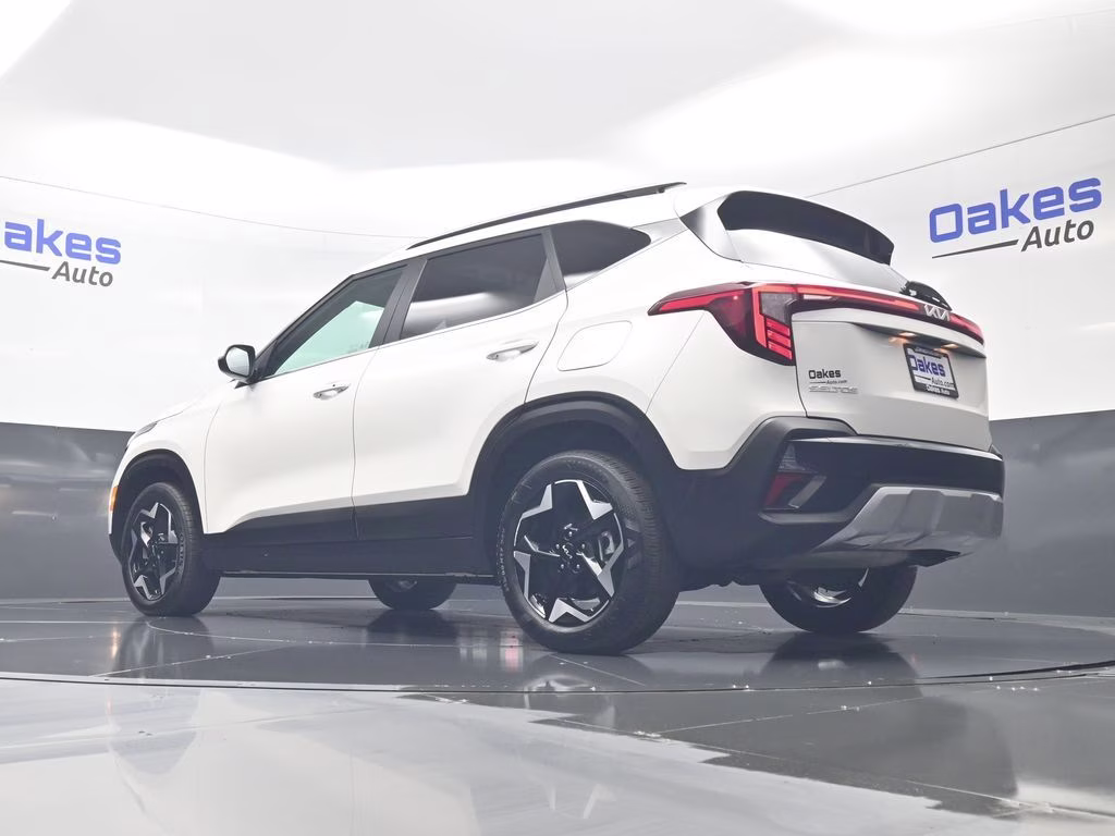 2024 Snow White Pearl Kia Seltos EX AWD SUV