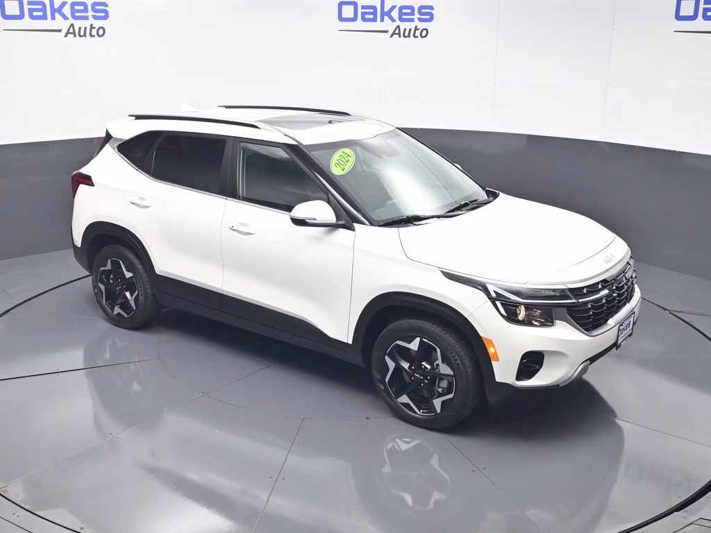 2024 Snow White Pearl Kia Seltos EX AWD SUV