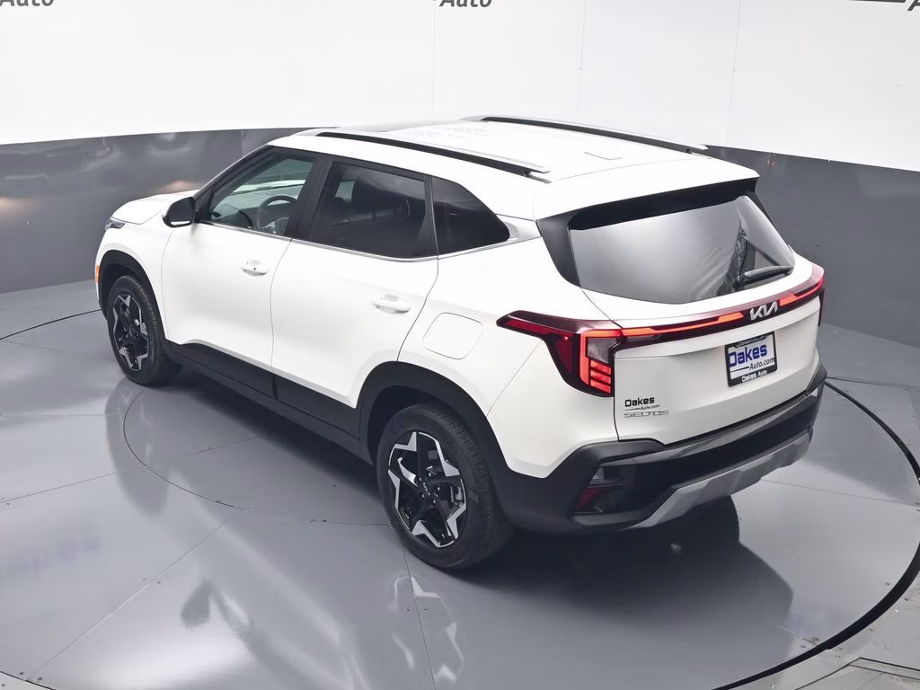 2024 Snow White Pearl Kia Seltos EX AWD SUV
