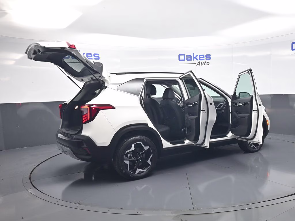 2024 Snow White Pearl Kia Seltos EX AWD SUV