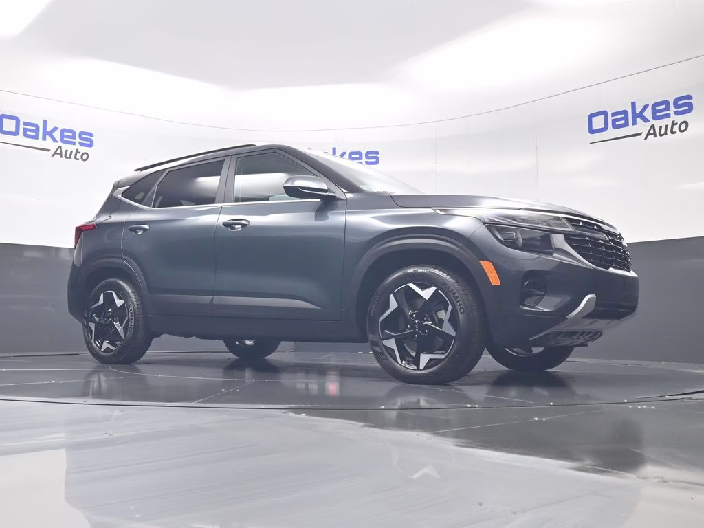 2025 Gravity Gray Kia Seltos EX AWD SUV