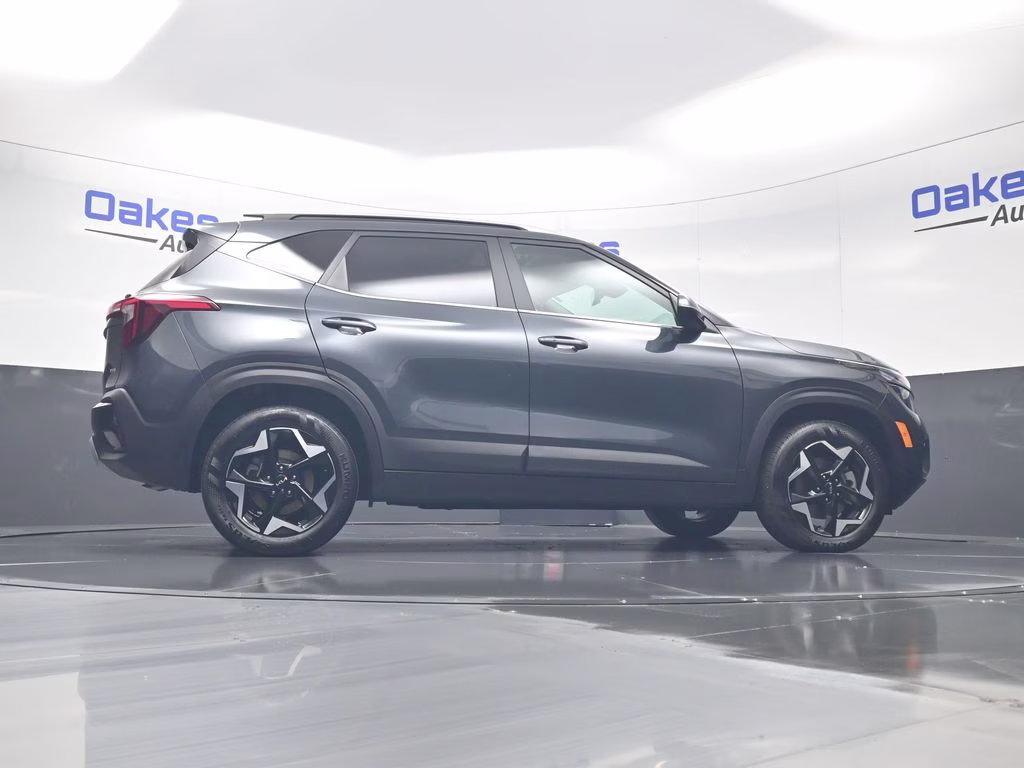 2025 Gravity Gray Kia Seltos EX AWD SUV