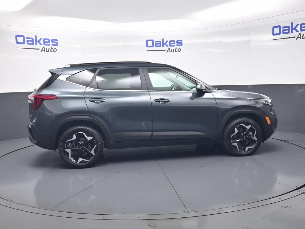 2025 Gravity Gray Kia Seltos EX AWD SUV