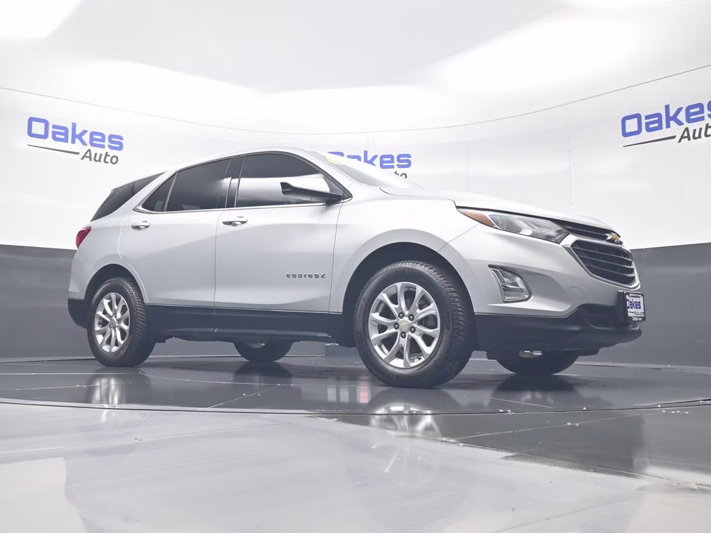 2020 Silver Ice Metallic Chevrolet Equinox LT AWD SUV