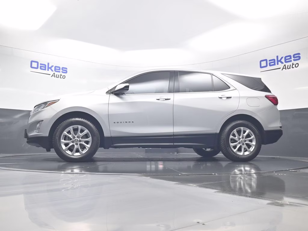 2020 Silver Ice Metallic Chevrolet Equinox LT AWD SUV