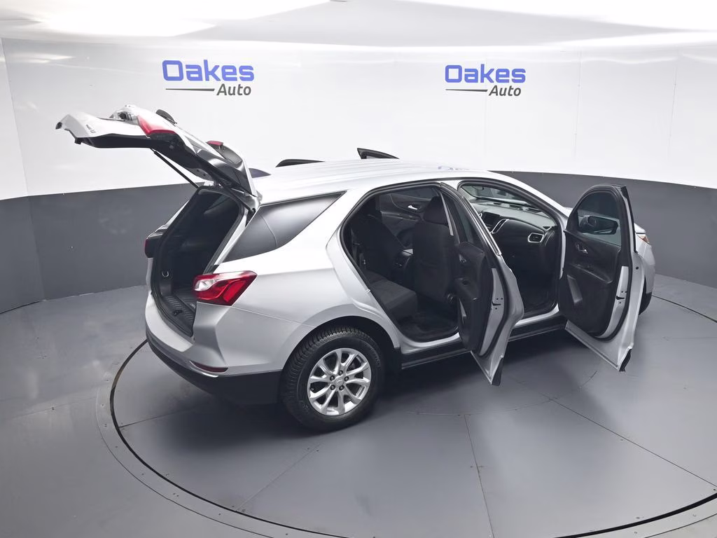 2020 Silver Ice Metallic Chevrolet Equinox LT AWD SUV