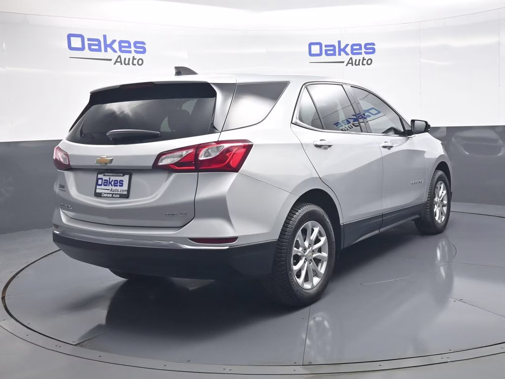 2020 Silver Ice Metallic Chevrolet Equinox LT AWD SUV