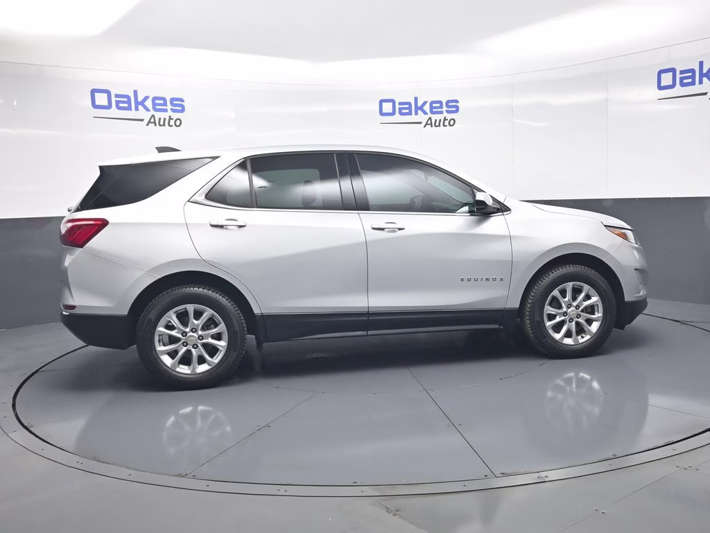 2020 Silver Ice Metallic Chevrolet Equinox LT AWD SUV