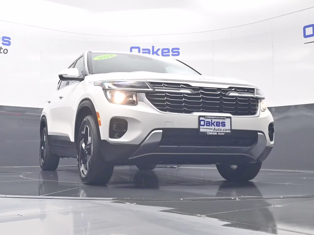 2024 Snow White Pearl Kia Seltos EX AWD SUV