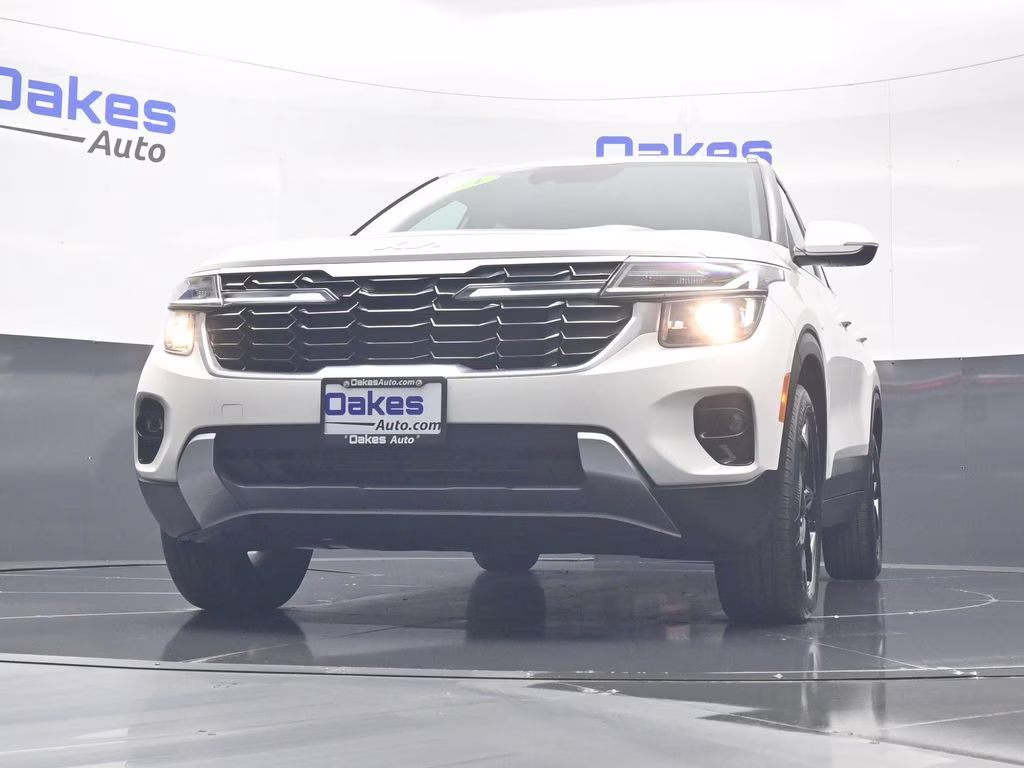 2024 Snow White Pearl Kia Seltos EX AWD SUV