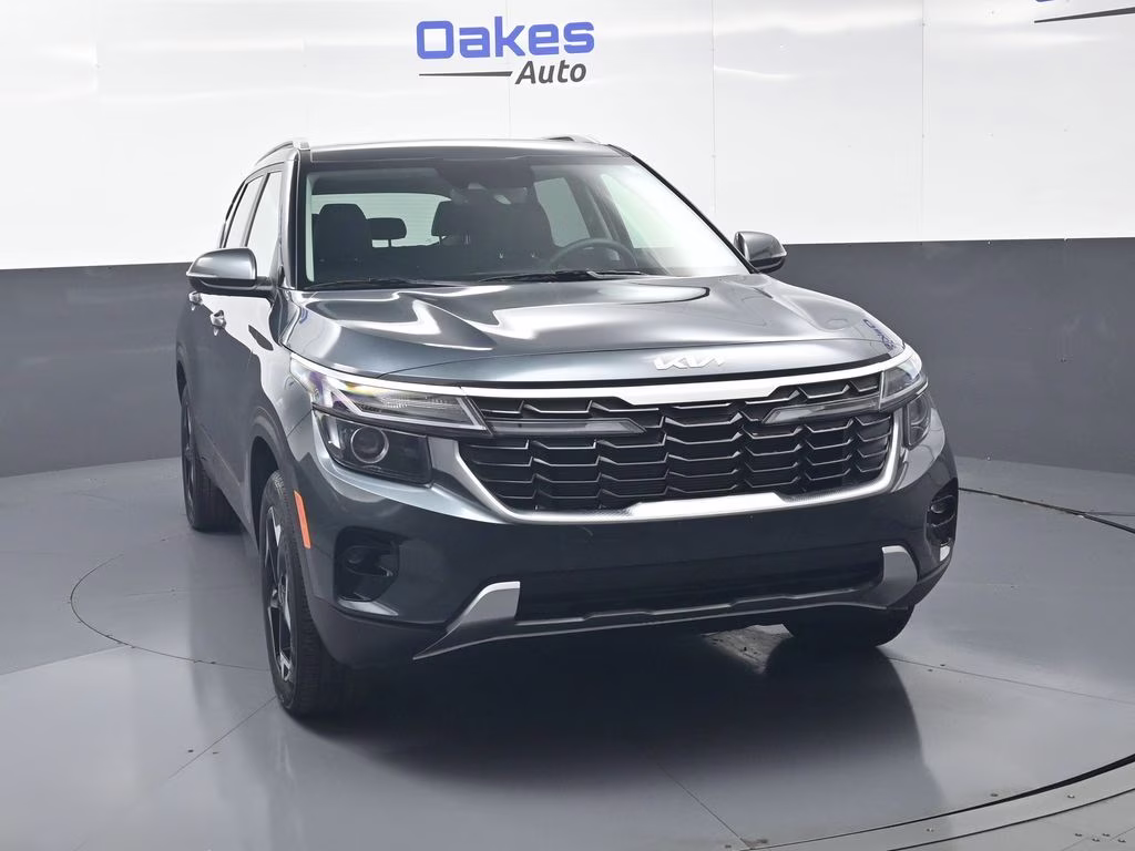2025 Gravity Gray Kia Seltos EX AWD SUV