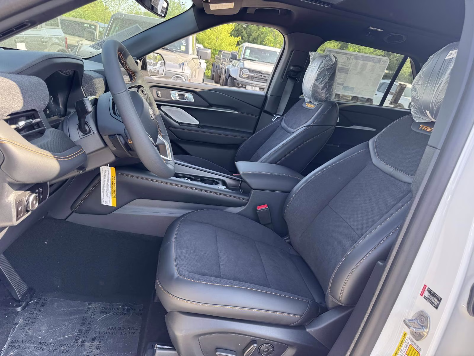 2026 White Ford Explorer Tremor 4X4 SUV