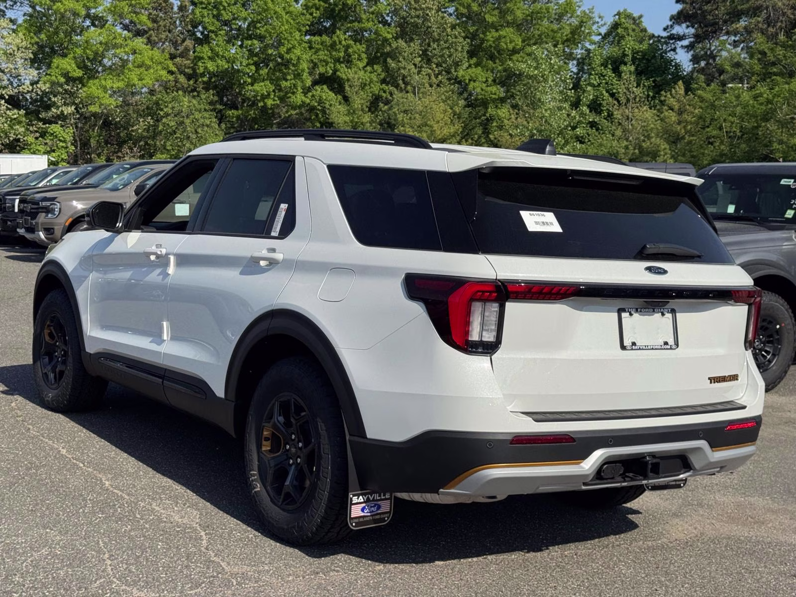2026 White Ford Explorer Tremor 4X4 SUV