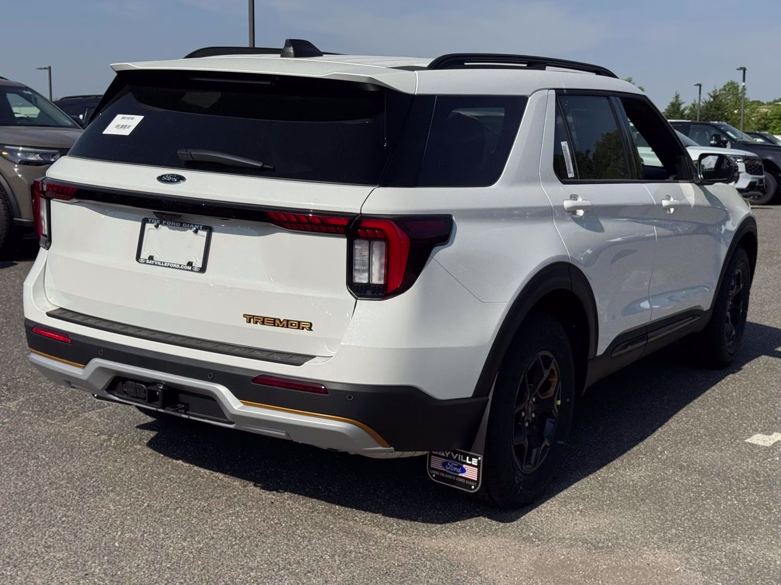 2026 White Ford Explorer Tremor 4X4 SUV