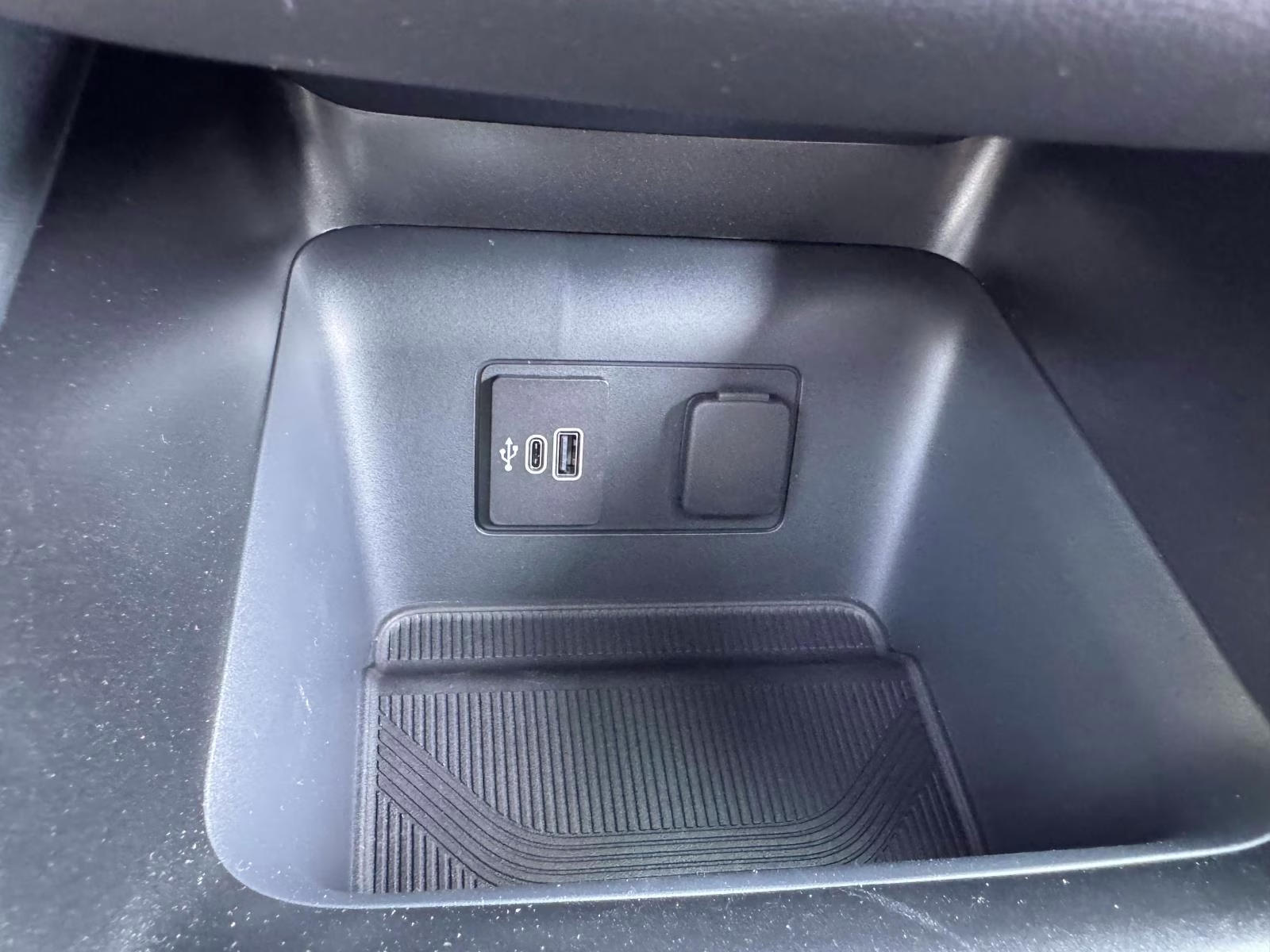 2026 Agate Black Metallic Ford Explorer Tremor 4X4 SUV