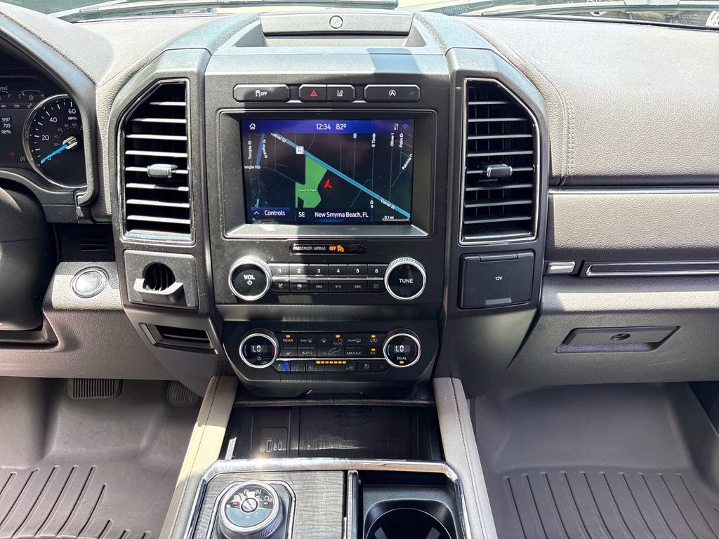 2021 Silver Metallic Ford Expedition Limited RWD SUV