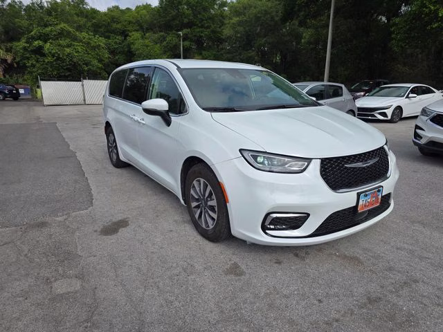 2023 Bright White Clearcoat Chrysler Pacifica Hybrid Touring L FWD Van
