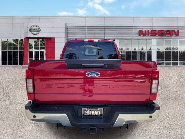 2022 Red Metallic Ford Super Duty F-250 SRW Lariat 4X4 Truck