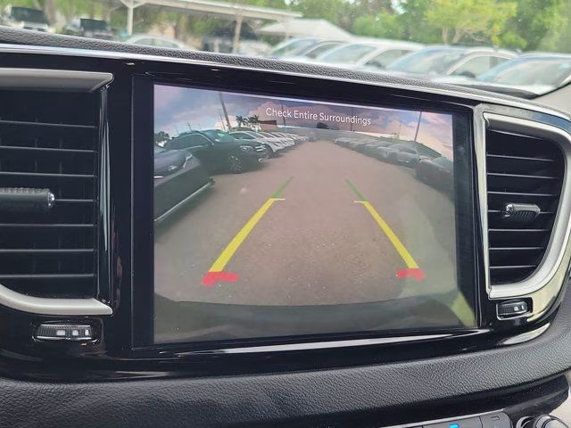 2023 Brilliant Black Crystal Pearlcoat Chrysler Pacifica Touring L FWD Van