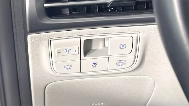 2025 Titanium Gray Hyundai Tucson Hybrid SEL Convenience AWD SUV