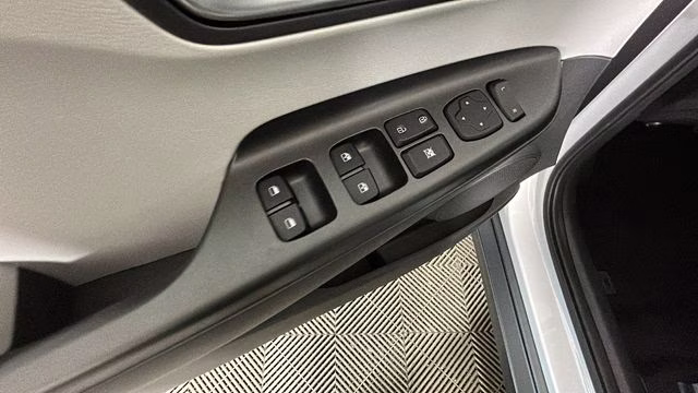 2023 Lunar White Hyundai Kona Electric SE FWD SUV