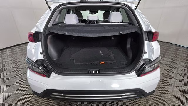 2023 Lunar White Hyundai Kona Electric SE FWD SUV